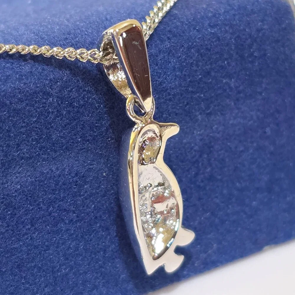 Vintage NIB Silver Penguin Pendant Silver Chain Necklace signed EDCO